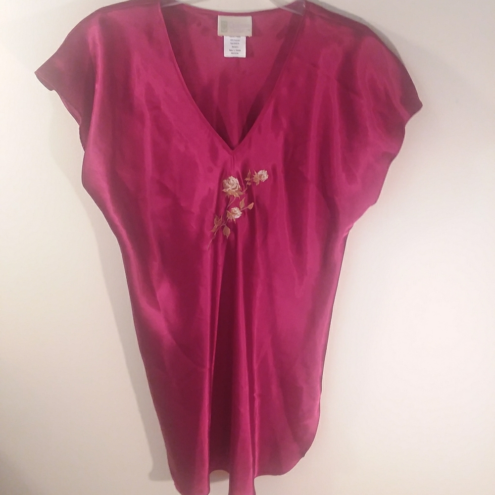 X455. California Dynasty: red pullover blouse